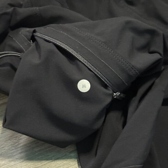 Lululemon Athletica Men's Black Assert Athletic Shorts - Picture 4 of 5